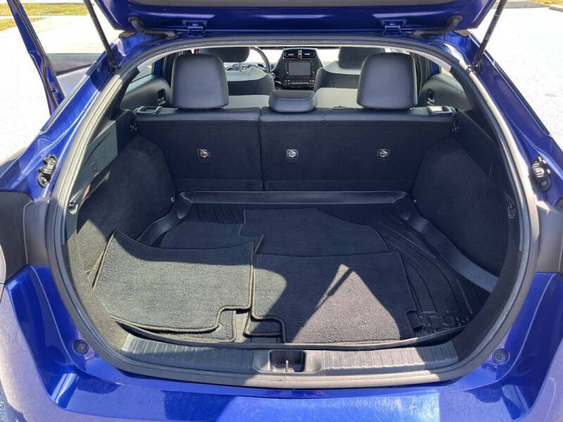 2016 Toyota Prius Three Touring