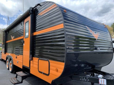 2021 Riverside RV Retro 827R