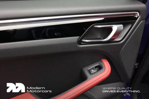 2025 Porsche Macan S