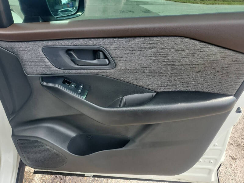 2023 Nissan Rogue S