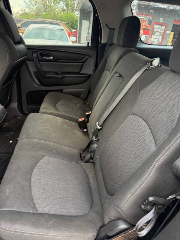 2014 GMC Acadia SLE-2