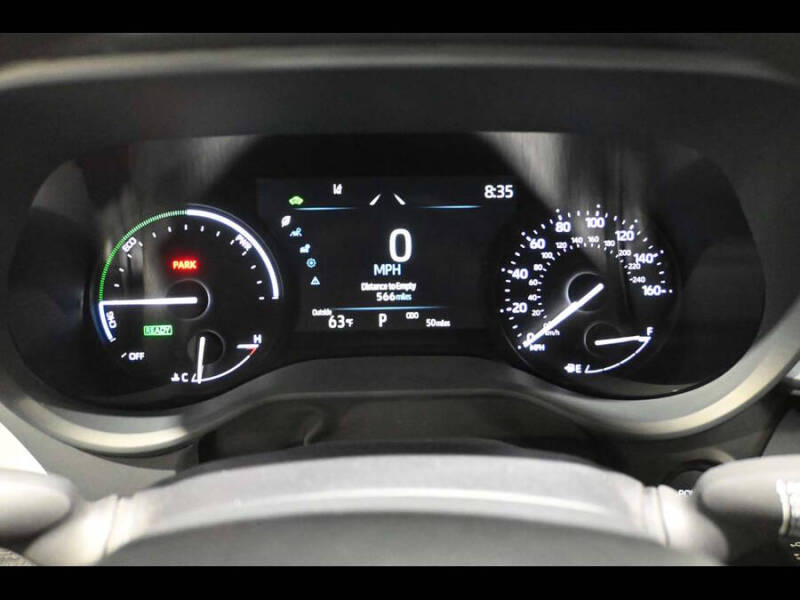 2025 Toyota Sienna LE 8-Passenger