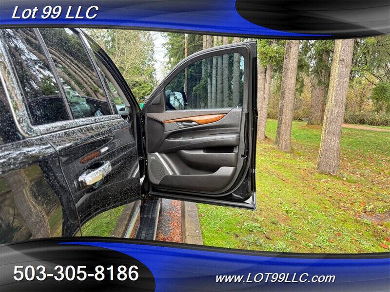 2017 Cadillac Escalade ESV Premium Luxury