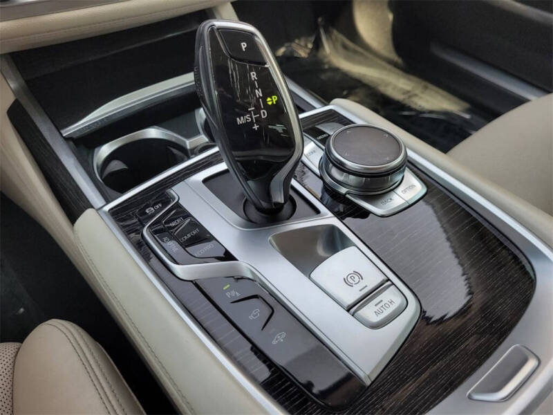 2016 BMW 7 Series 740i