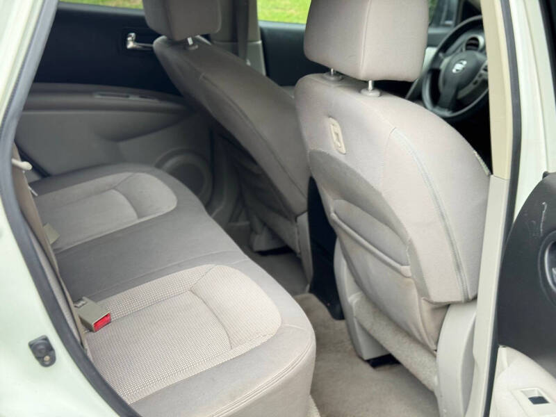 2010 Nissan Rogue S Krom