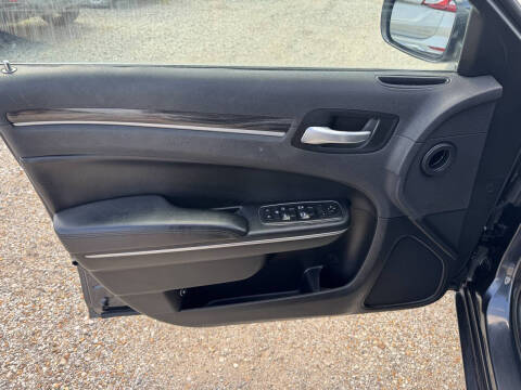 2017 Chrysler 300 Limited