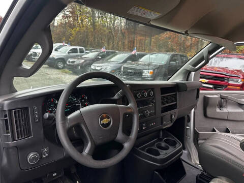 2017 Chevrolet Express 2500