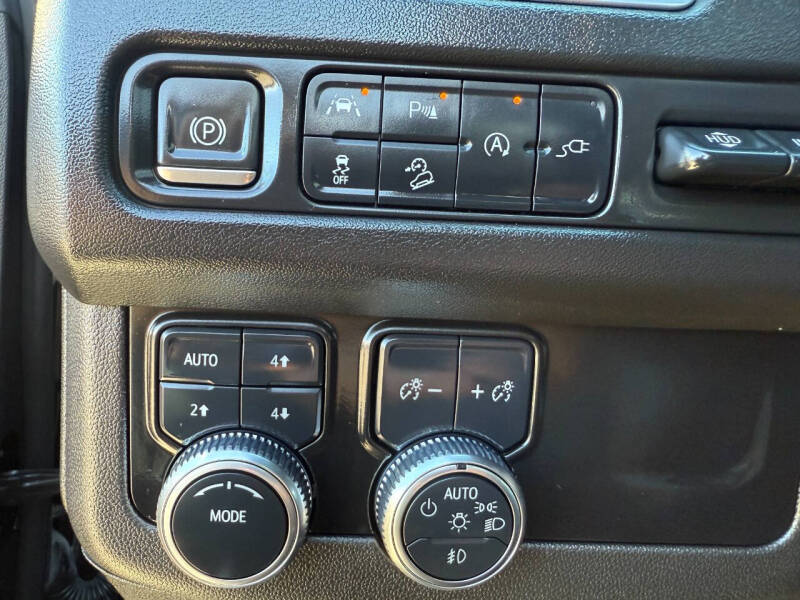 2021 GMC Yukon XL AT4