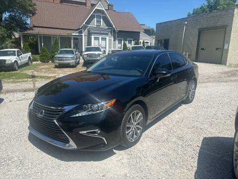 2017 Lexus ES 300h for sale at Members Auto Source LLC in Indianapolis IN