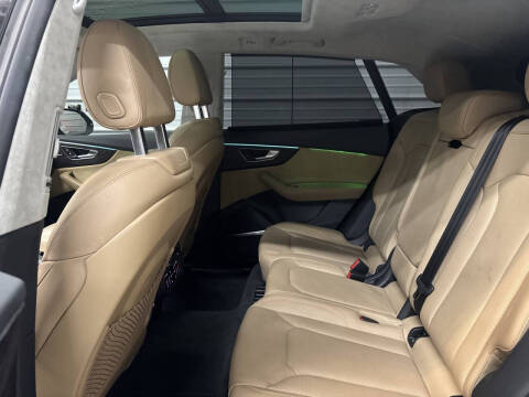 2019 Audi Q8 quattro Prestige 55 TFSI