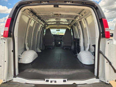 2026 Chevrolet Express 2500