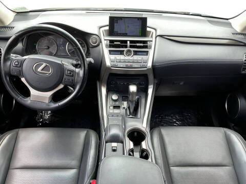 2017 Lexus NX 200t