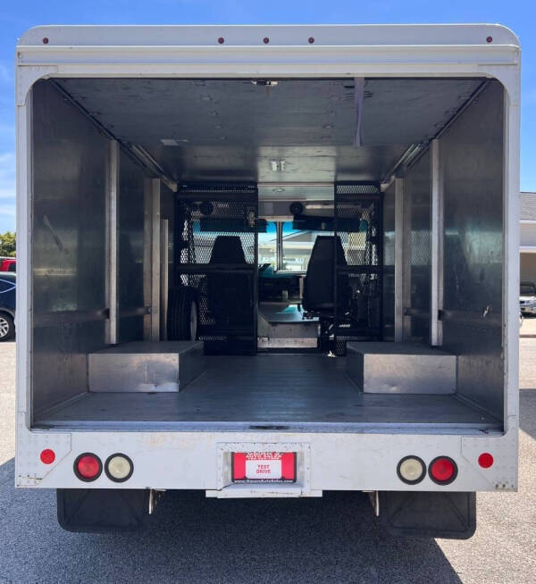 2014 Ford E-Series E-350 SD