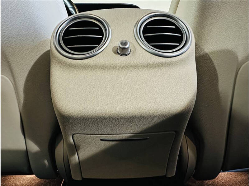 2019 Mercedes-Benz E-Class E 300