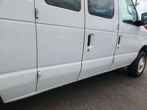 2009 Ford E-Series E-150