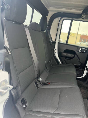 2022 Jeep Gladiator Altitude