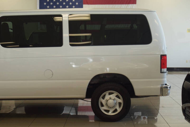 2014 Ford E-Series E-350 SD XLT