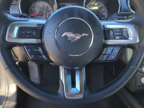 2017 Ford Mustang V6