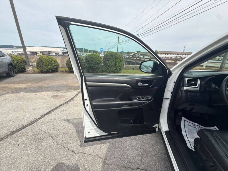 2018 Toyota Highlander SE