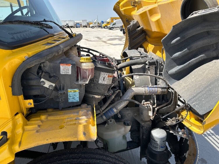 2020 Freightliner M2 106