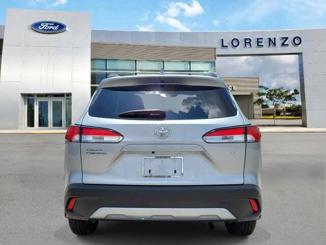 2024 Toyota Corolla Cross LE