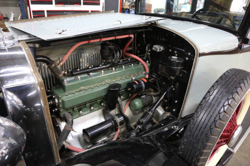 1929 Packard 8 LIMOUSINE