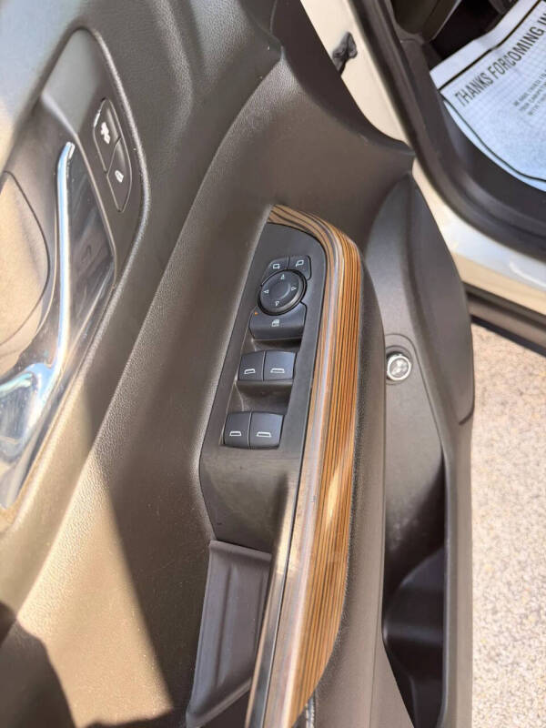 2017 GMC Acadia SLE-2