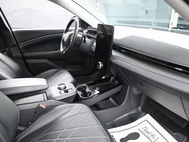 2024 Ford Mustang Mach-E Select