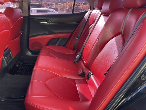 2019 Toyota Camry XSE