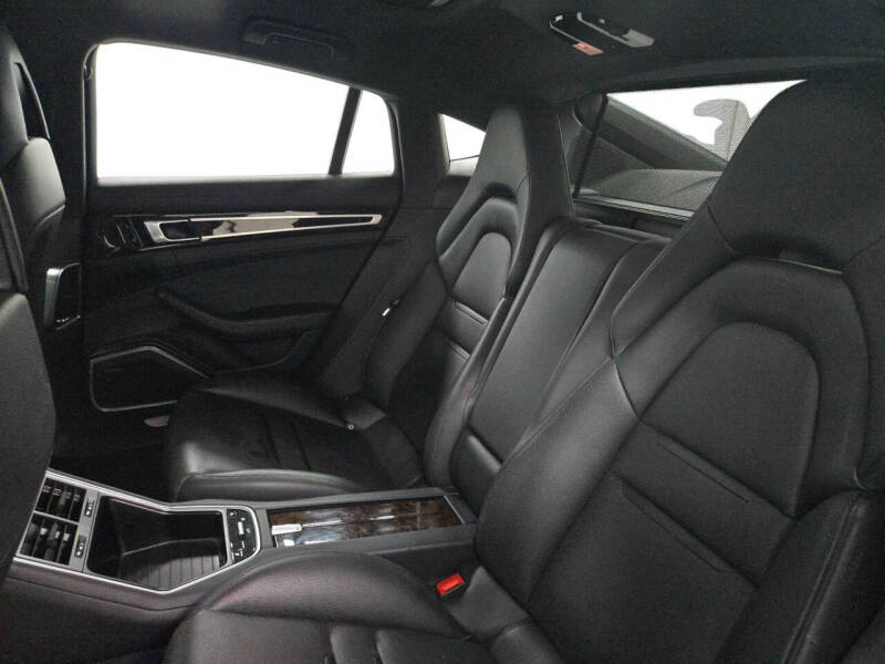 2018 Porsche Panamera 4S
