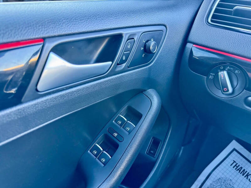 2017 Volkswagen Jetta 2.0T GLI