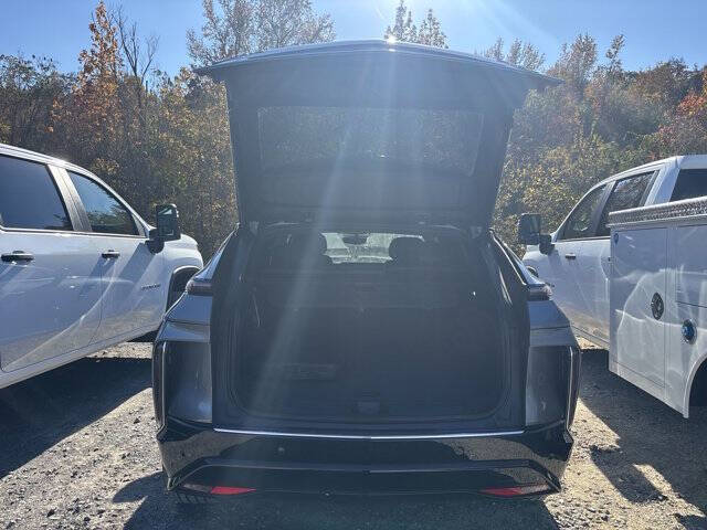 2023 Cadillac LYRIQ Luxury