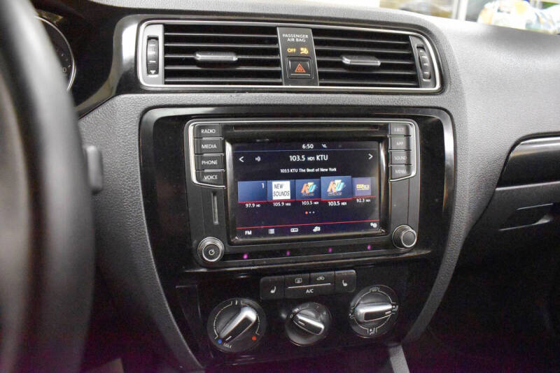 2018 Volkswagen Jetta 1.8T SE Sport