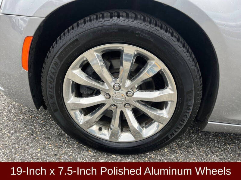 2016 Chrysler 300 Limited