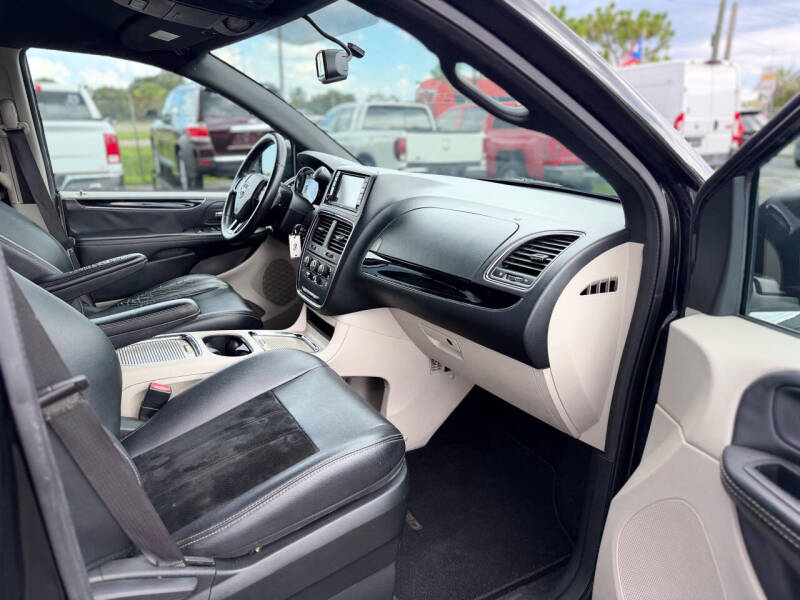2017 Dodge Grand Caravan SXT