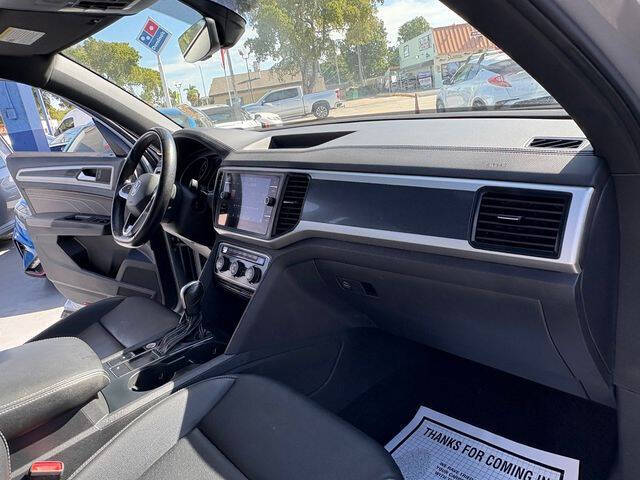 2021 Volkswagen Atlas Cross Sport V6 SE R-Line