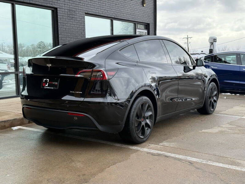 2023 Tesla Model Y Long Range