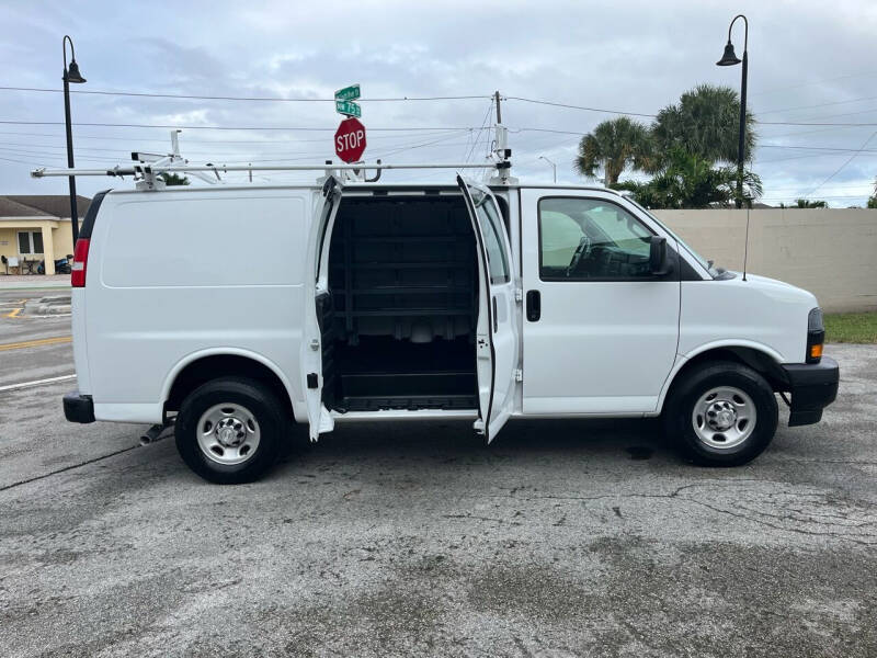 2018 Chevrolet Express 2500