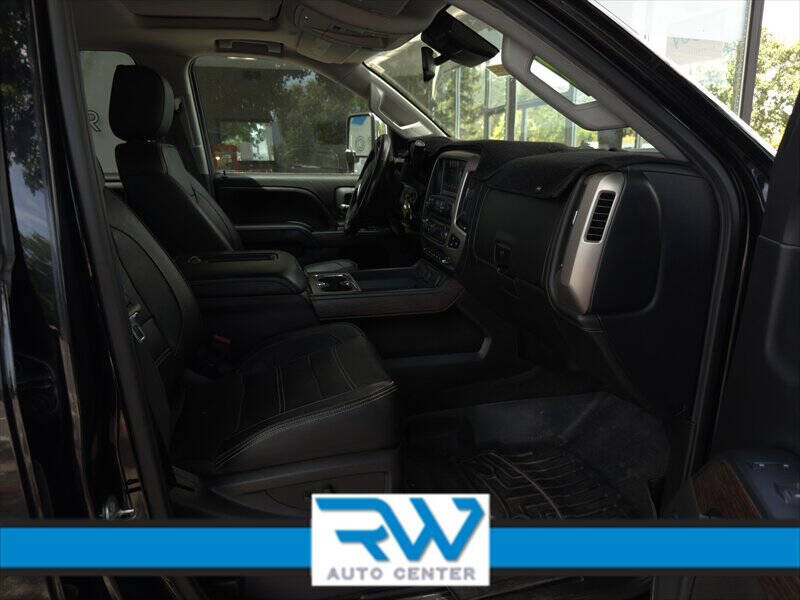 2017 GMC Sierra 2500HD Denali