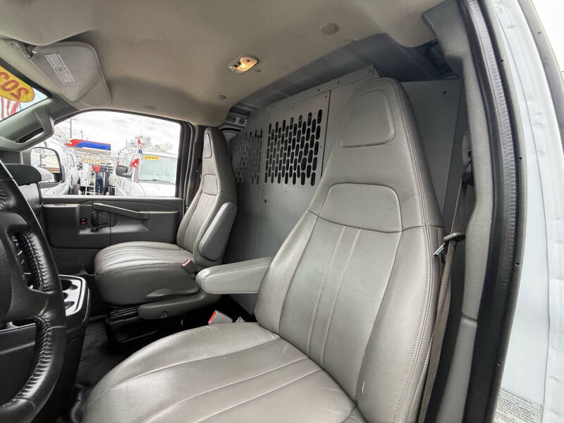 2021 Chevrolet Express 2500