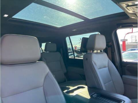 2023 GMC Yukon XL SLT