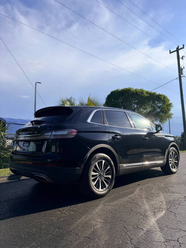 2019 Lincoln Nautilus Select