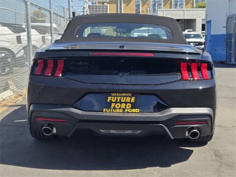 2025 Ford Mustang EcoBoost