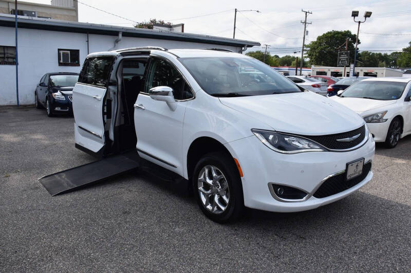 2017 Chrysler Pacifica Limited