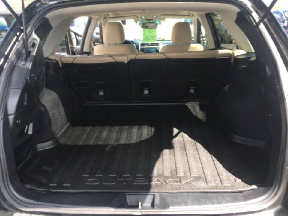 2018 Subaru Outback for sale at Bob and Jill's Drive and Buy in Bemidji, MN