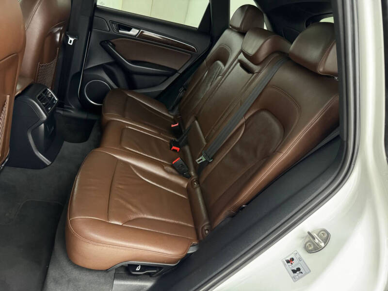 2017 Audi Q5 2.0T quattro Premium Plus