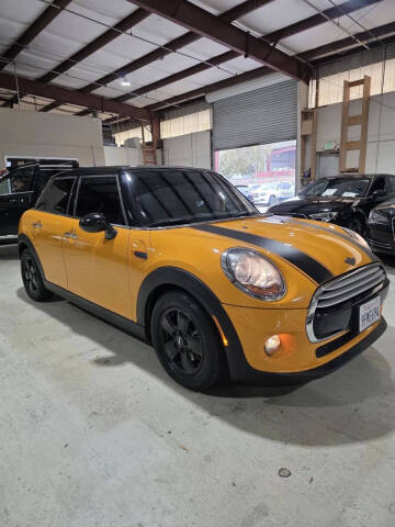 2015 MINI Hardtop 4 Door Cooper