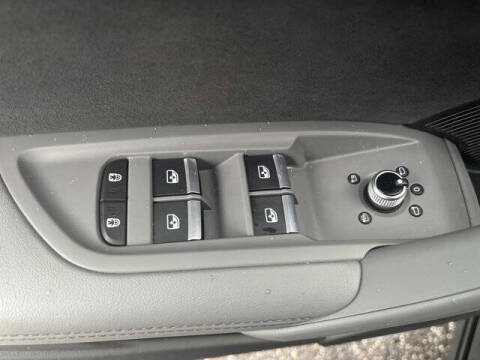 2022 Audi SQ5 3.0T quattro Premium Plus