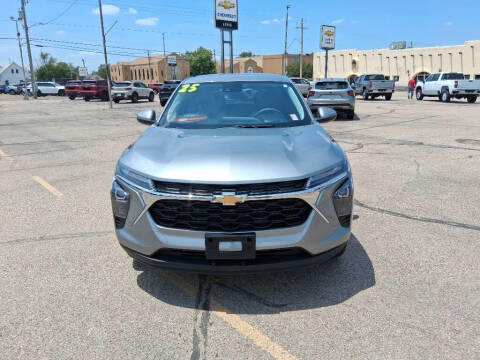 2025 Chevrolet Trax LS