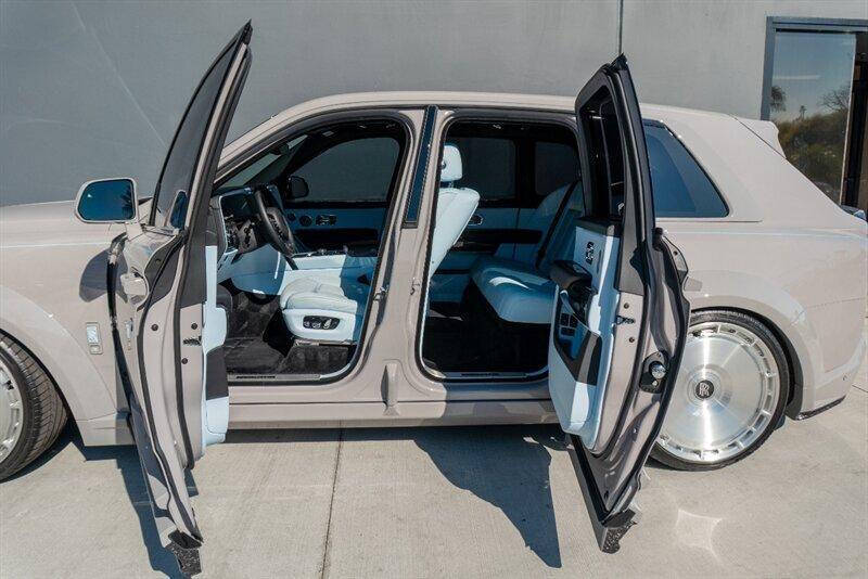 2025 Rolls-Royce Black Badge Cullinan